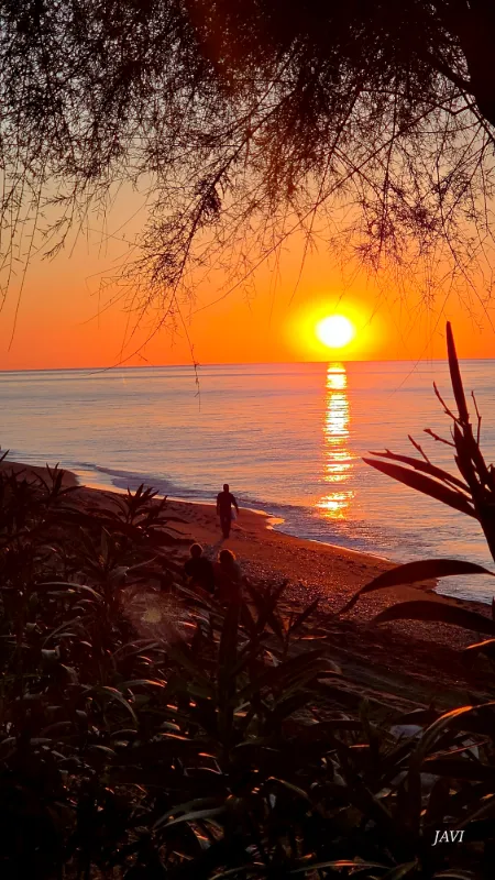 Amanecer en la playa de Chilches